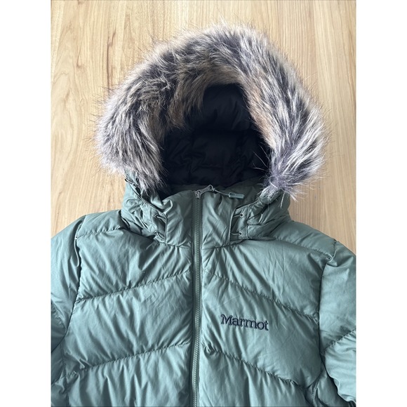 Marmot Women's XL  MONTREAL Down Parka Jacket Coat EUC FUR HOOD - Picture 3 of 16